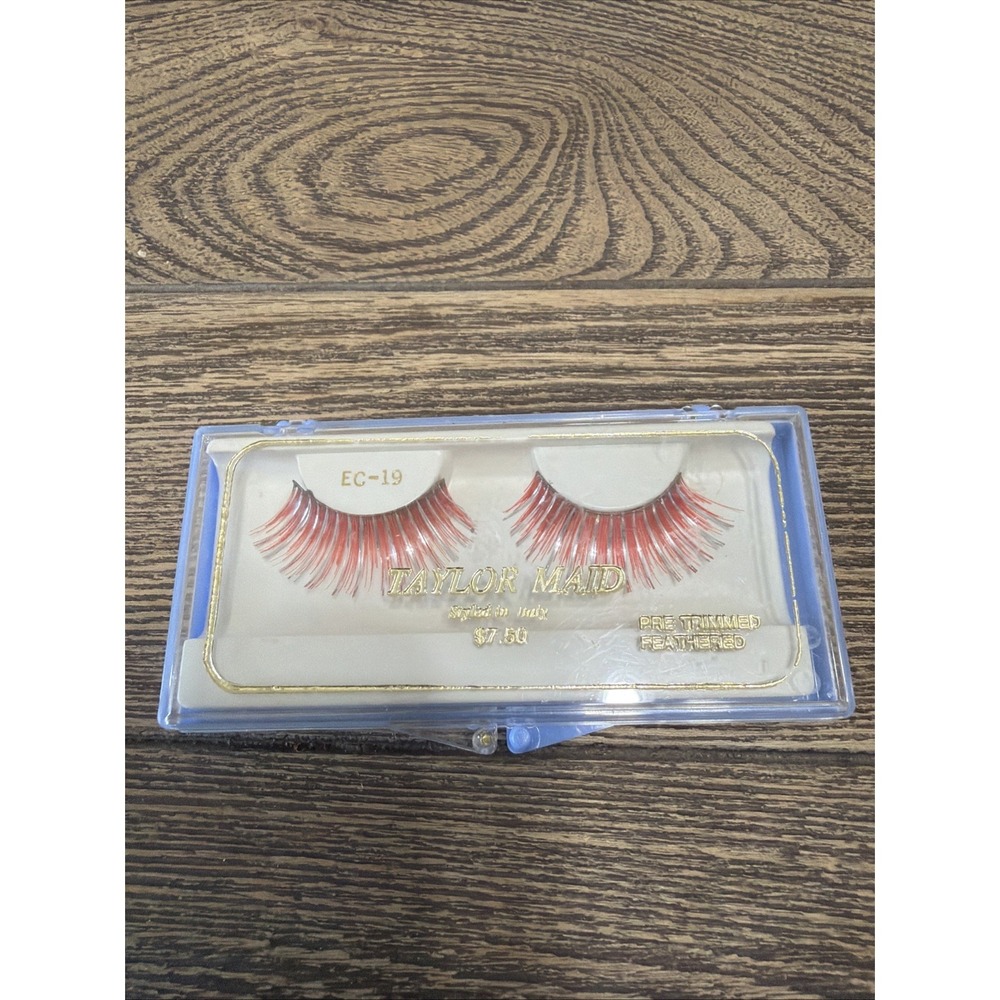 VTG Taylor Maid Pre Trimmed Feathered Lashes Red & Silver Long Gorgeous!